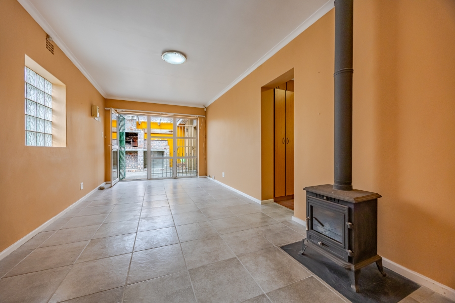 3 Bedroom Property for Sale in Milnerton Central Western Cape